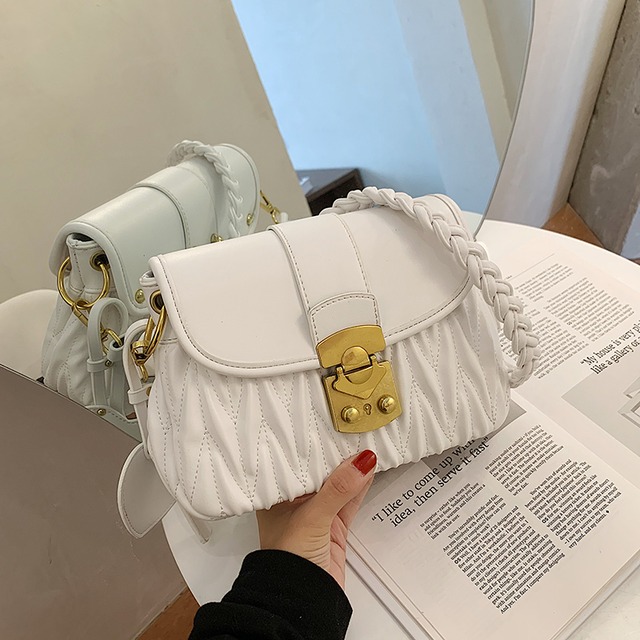 オールマッチの女性の小さなバッグ、女性のバッグ、2020年の新しい流行のファッションワンショルダー脇の下のバッグネットセレブウエスタンスタイルのメッセンジャー小さな正方形のバッグ Tiancai_Wing_Bag15017907215