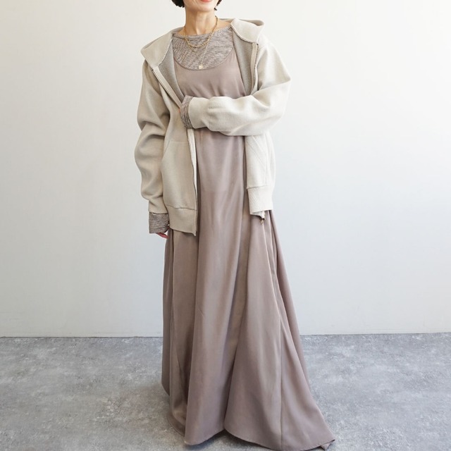 バックロゴフーディー