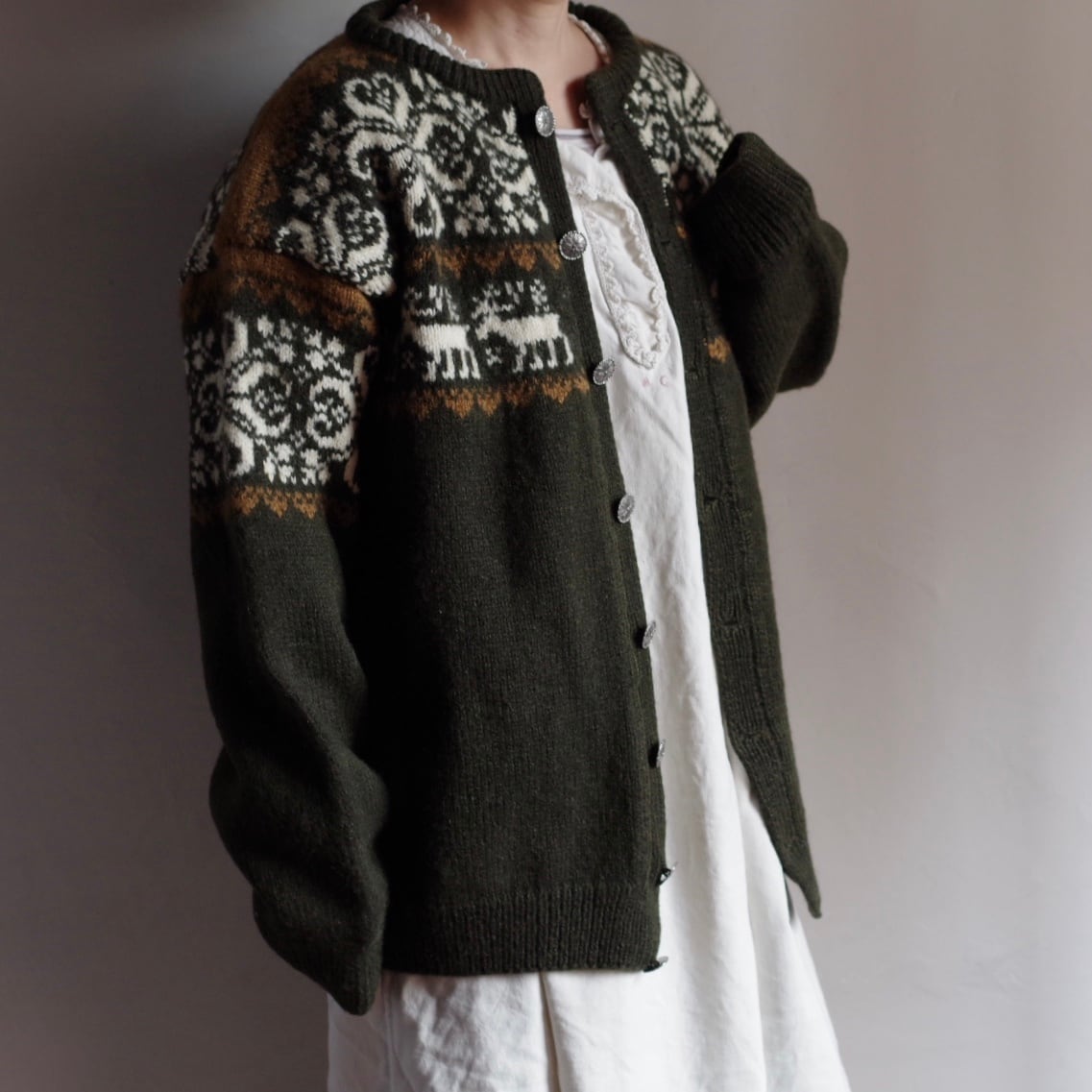 T . Japan　hand knit cardigan 完売