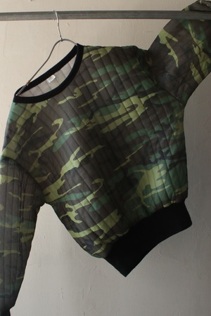 old woodland camo quilting sweat . size xxlarge .
