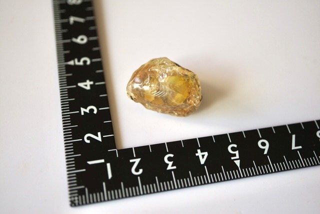 エッグ・イン・オパール Opal Egg 1082