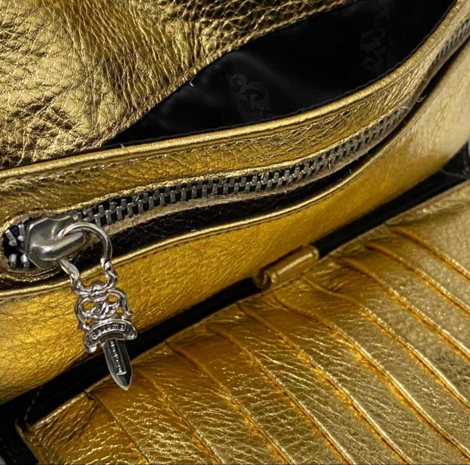 CHROME HEARTS クロムハーツ WAVE CROSS WALLET ゴールド 財布 CHROME HEARTS クロムハーツ WAVE CROSS WALLET ゴールド 財布