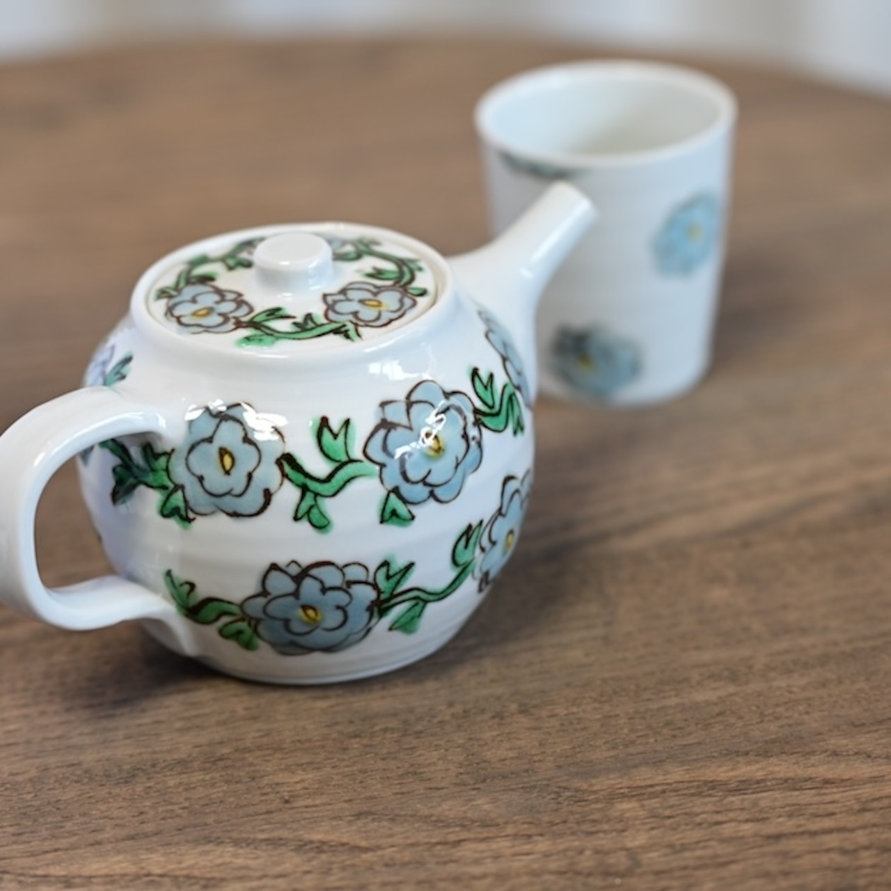 村田菜穂美作　ティーポット「花唐草もようブルーグレー」 C［2104130002021］