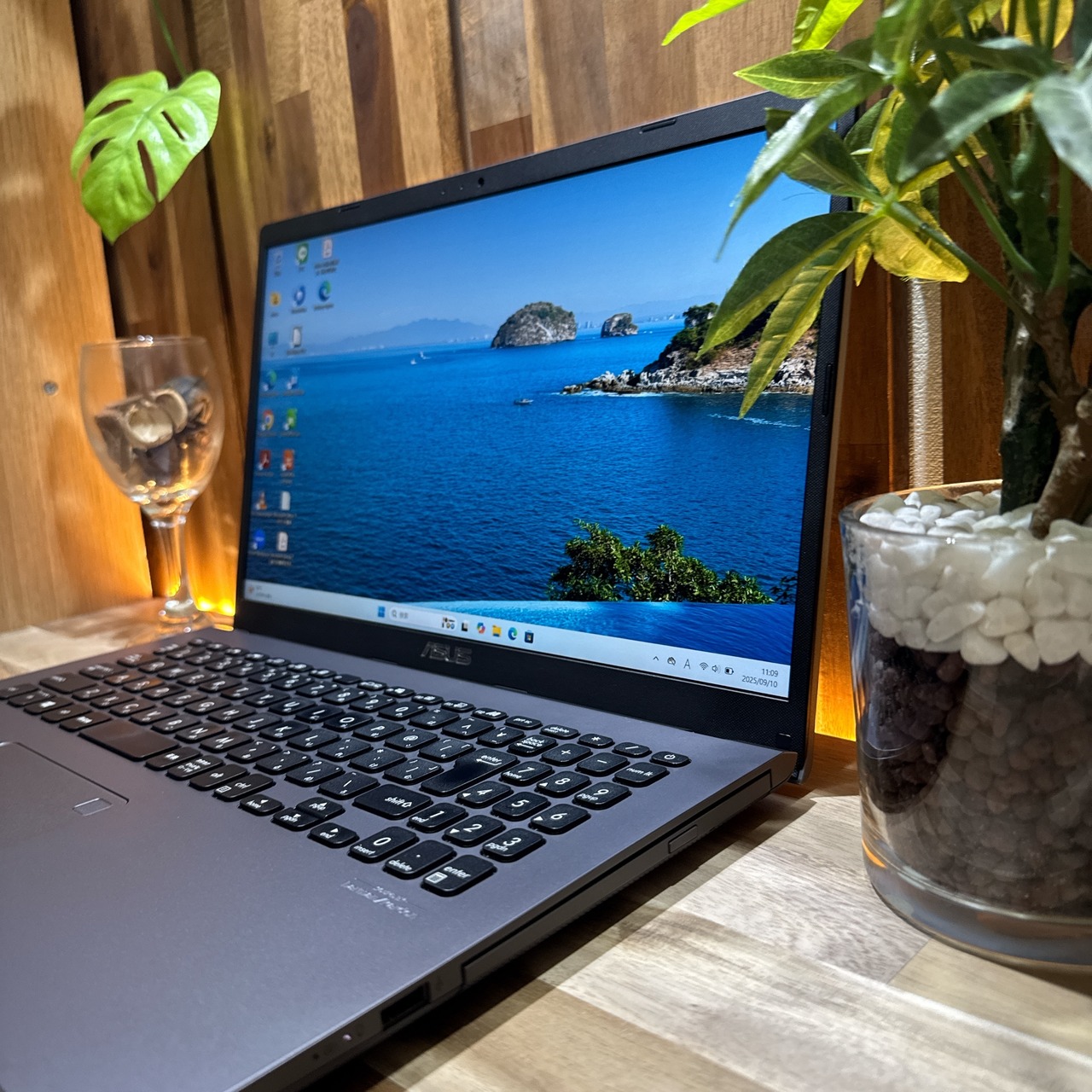 \ 公式ショップ限定価格❣️/ 《ハイスペック》ASUS VivoBook Core i7 第10世代 SSD512GB メモリ8GB フルHD ノートパソコン 安心サポート＆3ヶ月保証付き