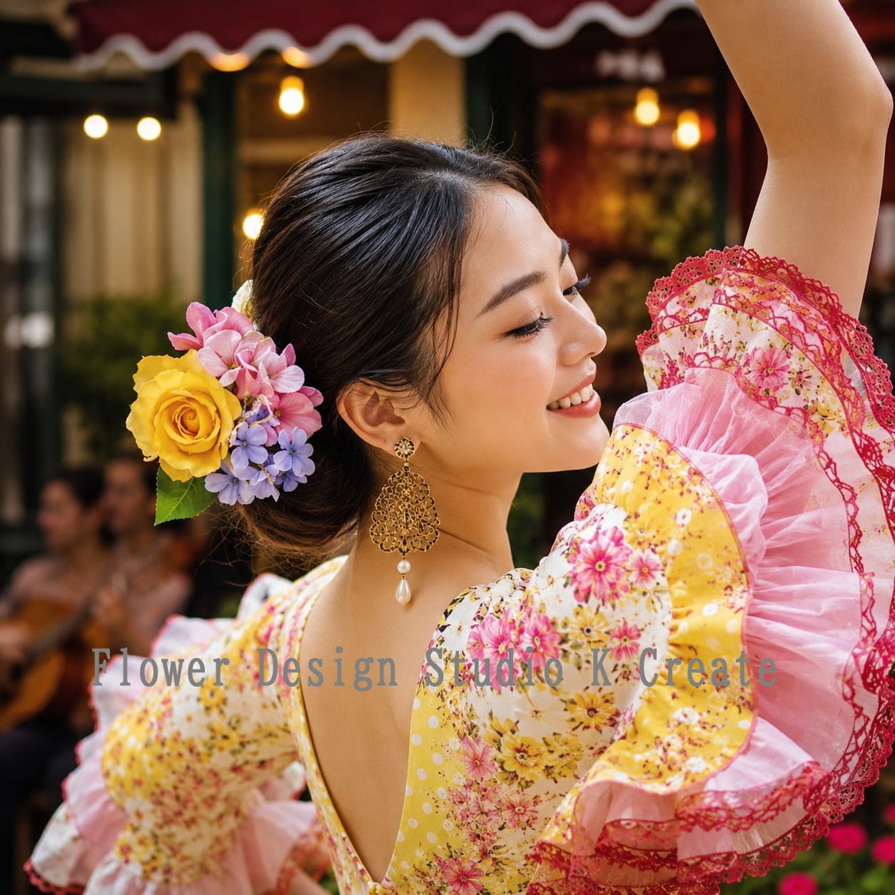 黄色い薔薇とピンクの紫陽花のブーケ風の髪飾り フラメンコ ダンス 髪飾り 発表会 水色 フローレス バラ ブーケ ダンス