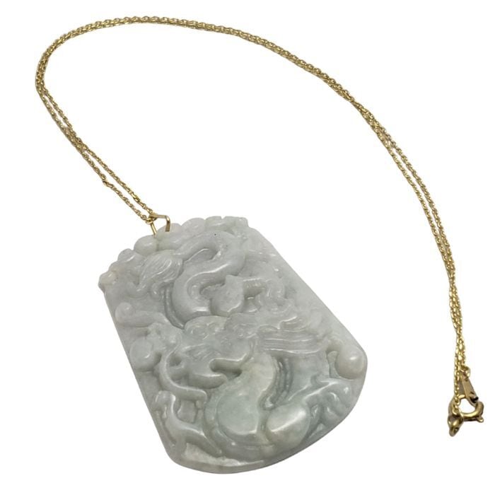 1点物 翡翠 龍 彫り パワーストーン ペンダント トップ ネックレス ひすい 黄緑 おしゃれ アクセサリー 金運 仕事運 健康運 誕生日プレゼント ギフト メール便 送料無料 ラッピングサービス