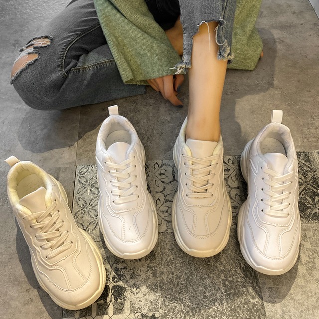 スーパーファイア2019秋と冬の新しいパパの靴女性版ワイルドネット赤レースアップ小さな白い靴女性のスポーツの女性の靴の潮 部族の婦人靴1636226