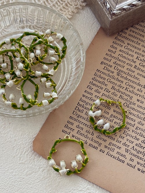 再入荷 輸入デザインパーツ Muguet すずらんのリース  25mm アクセサリーパーツ カルトナージュ デコレーション材