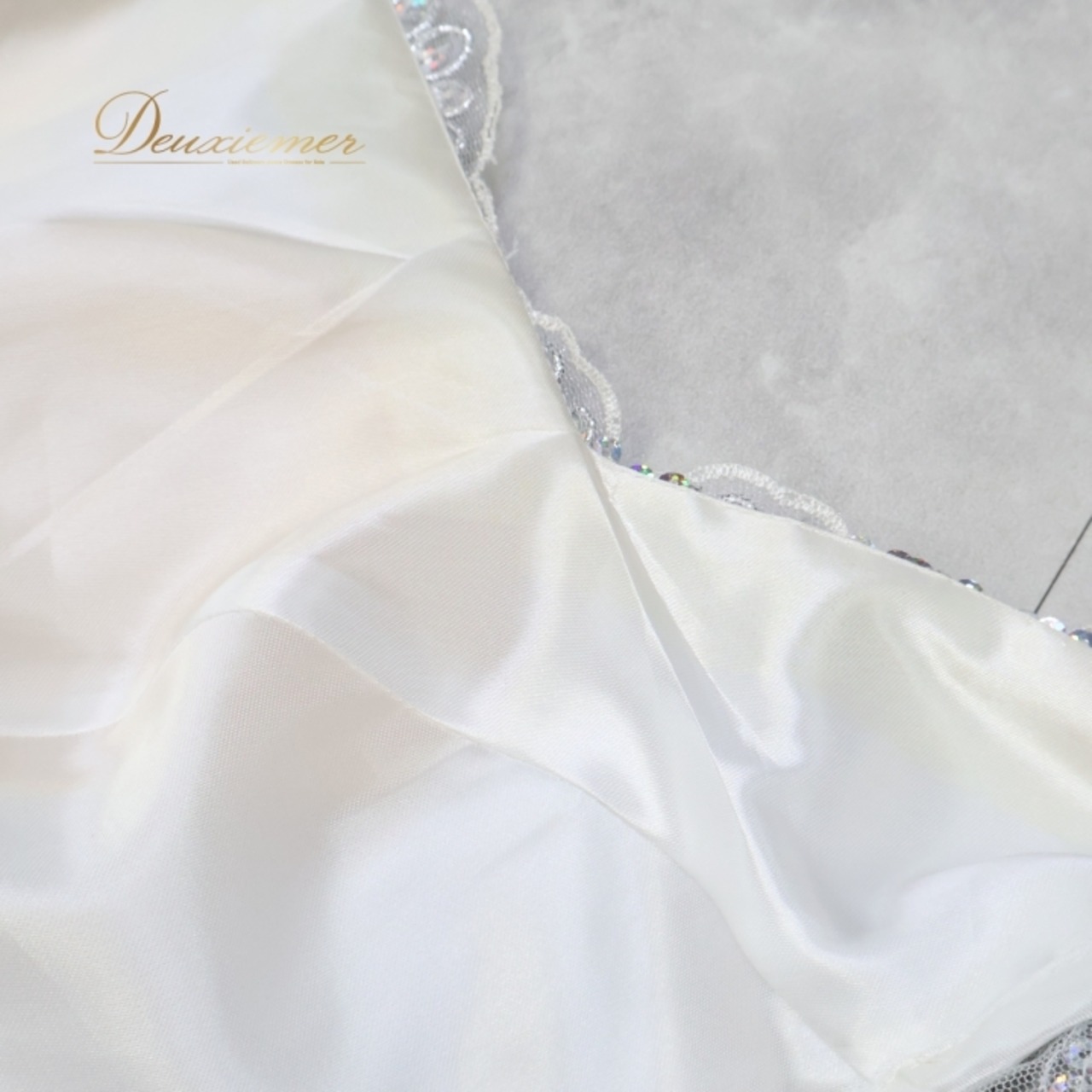 パーティドレス ワンピース ドレス 演奏会 発表会 前撮り 撮影 ダンス パーティ Mamin マーミン ホワイト系 シルバー系 発表会ドレス カラオケドレス フォーマルドレス 女性ドレス 華やか おしゃれ おすすめ 結婚式 二次会 コスチューム ステージ衣装