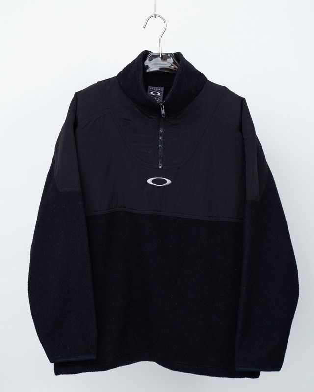 "OAKLEY" nylon switching half zip fleece pull over