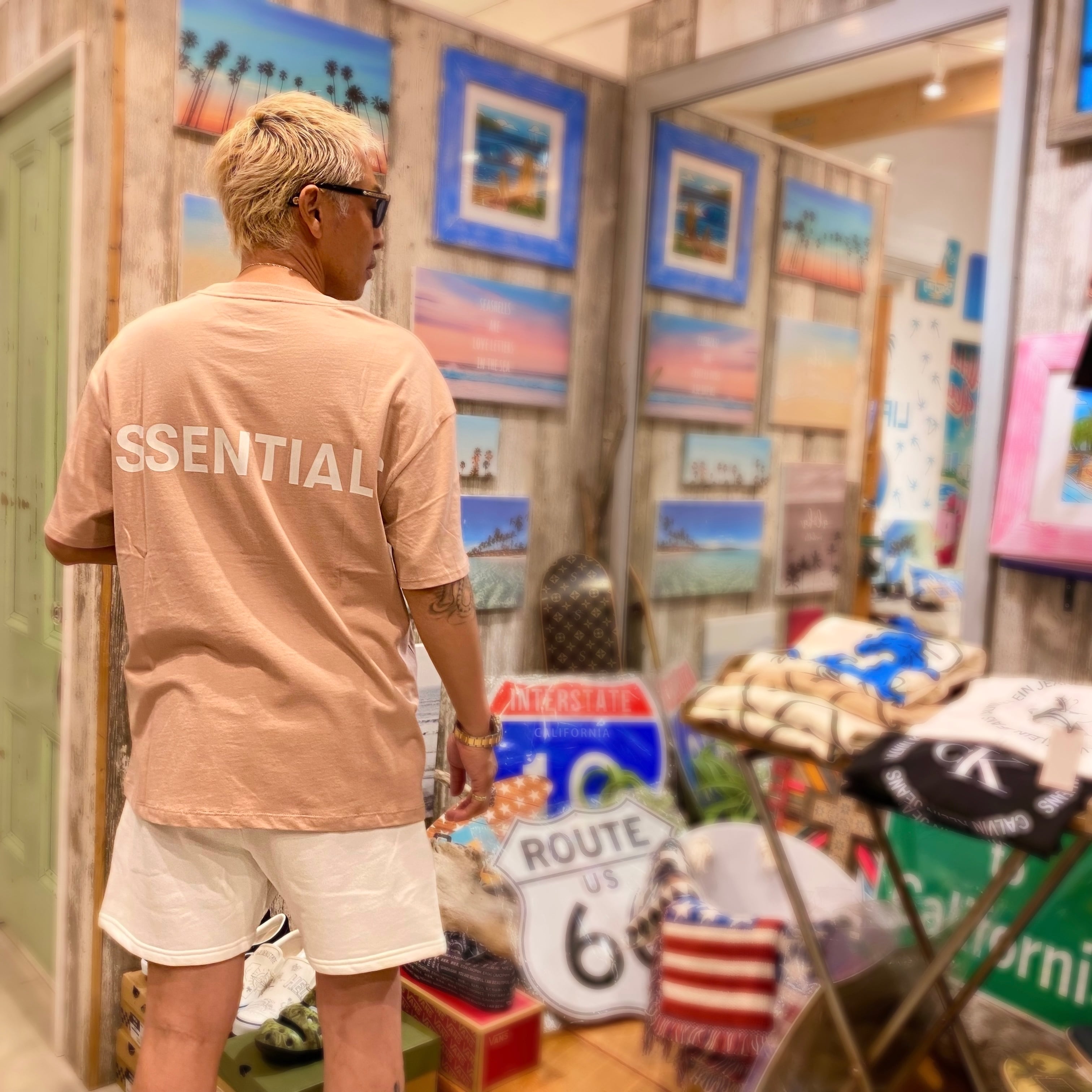 追加！ESSENTIALSエッセンシャルズリフレクター半袖Tシャツ￥12000＋tax