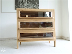 チーク無垢材 三段ガラスキャビネットrois/N チェスト 食器棚 ショーケース ガラスケース 収納家具 世界三大銘木