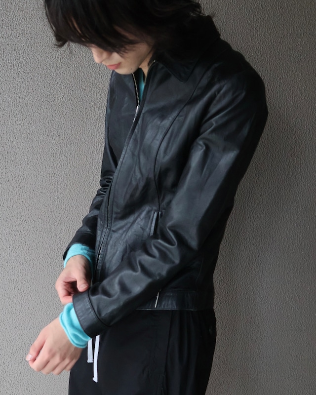 Short length leather zip blouson