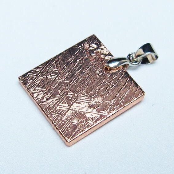 ギベオン ペンダント 隕石 メテオライト ピンクゴールド 一点物 おまかせ便 112-13520