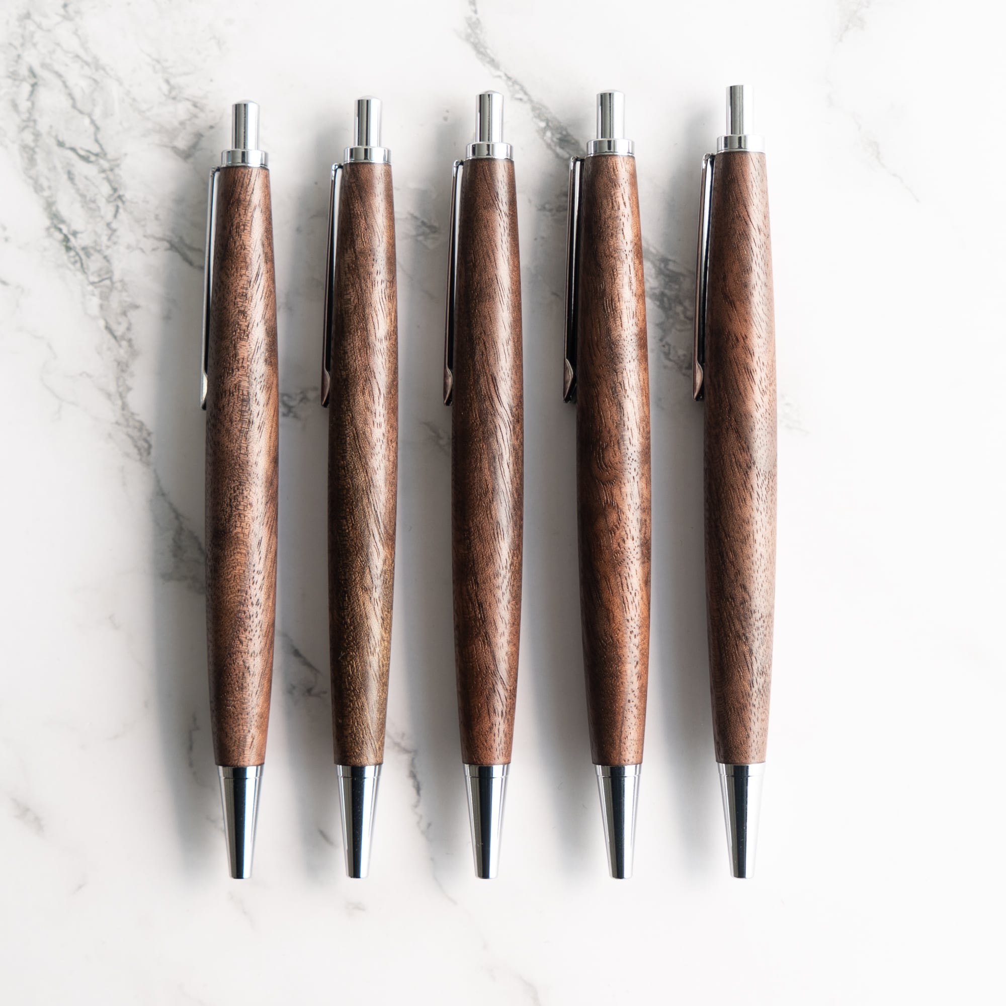 杢軸ボールペン】ウォールナット（胡桃） 「縮み杢（控えめ