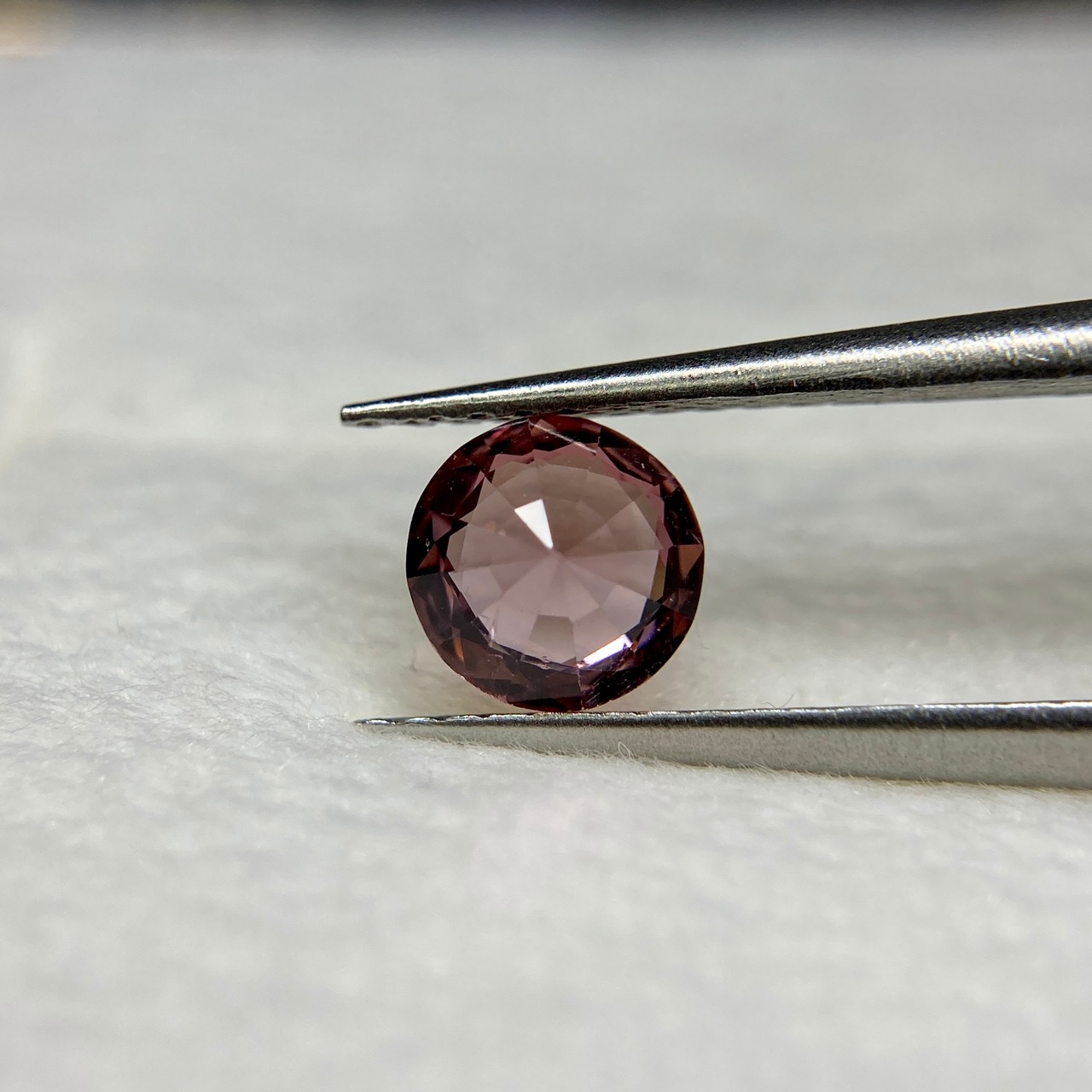 スピネル 0.684ct ピンク 簡易ソーティング付き No.185