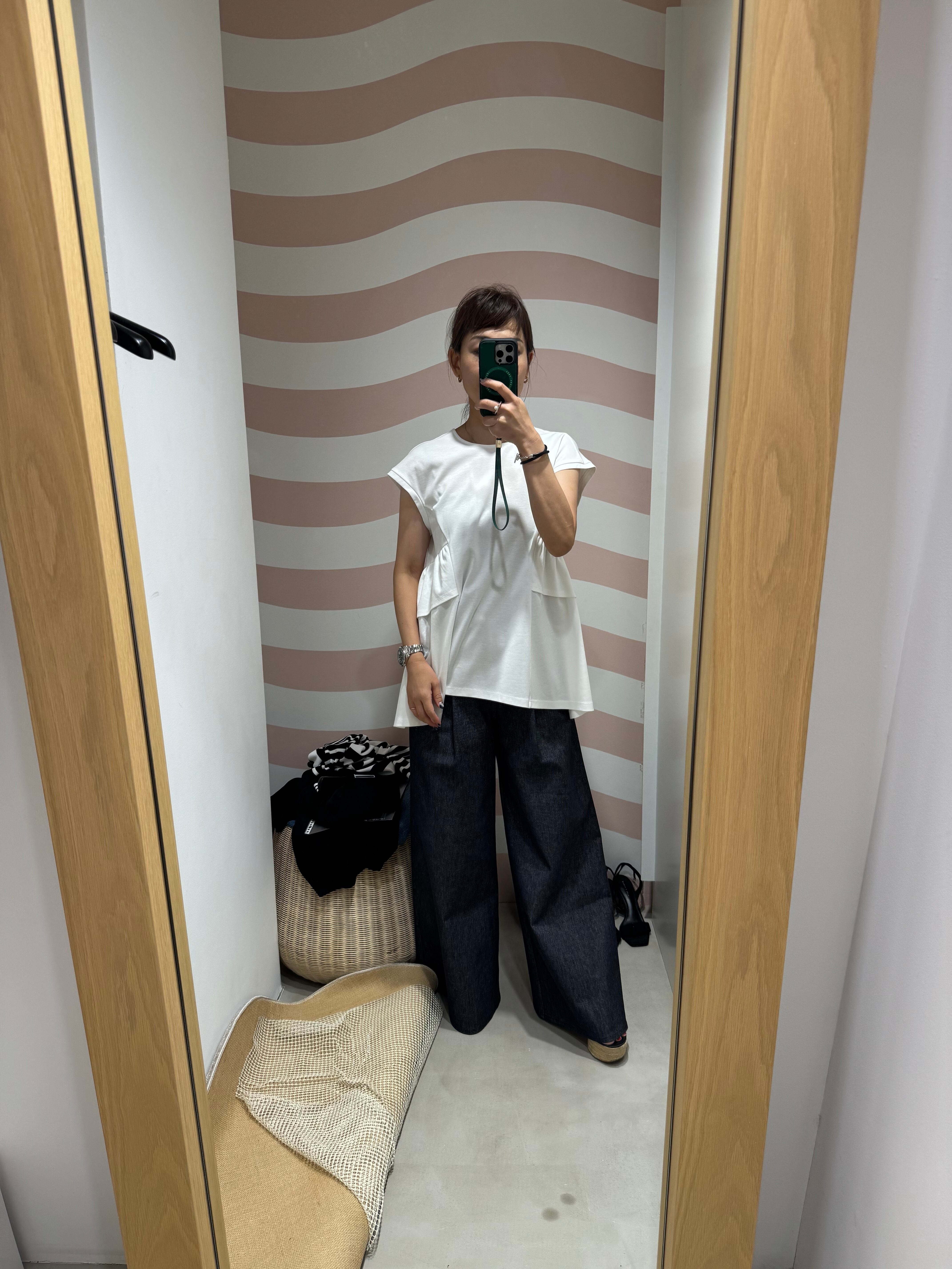 ボーダーズアットバルコニー バックボーダーTEE 2色展開 | FLICKA ASHIYA