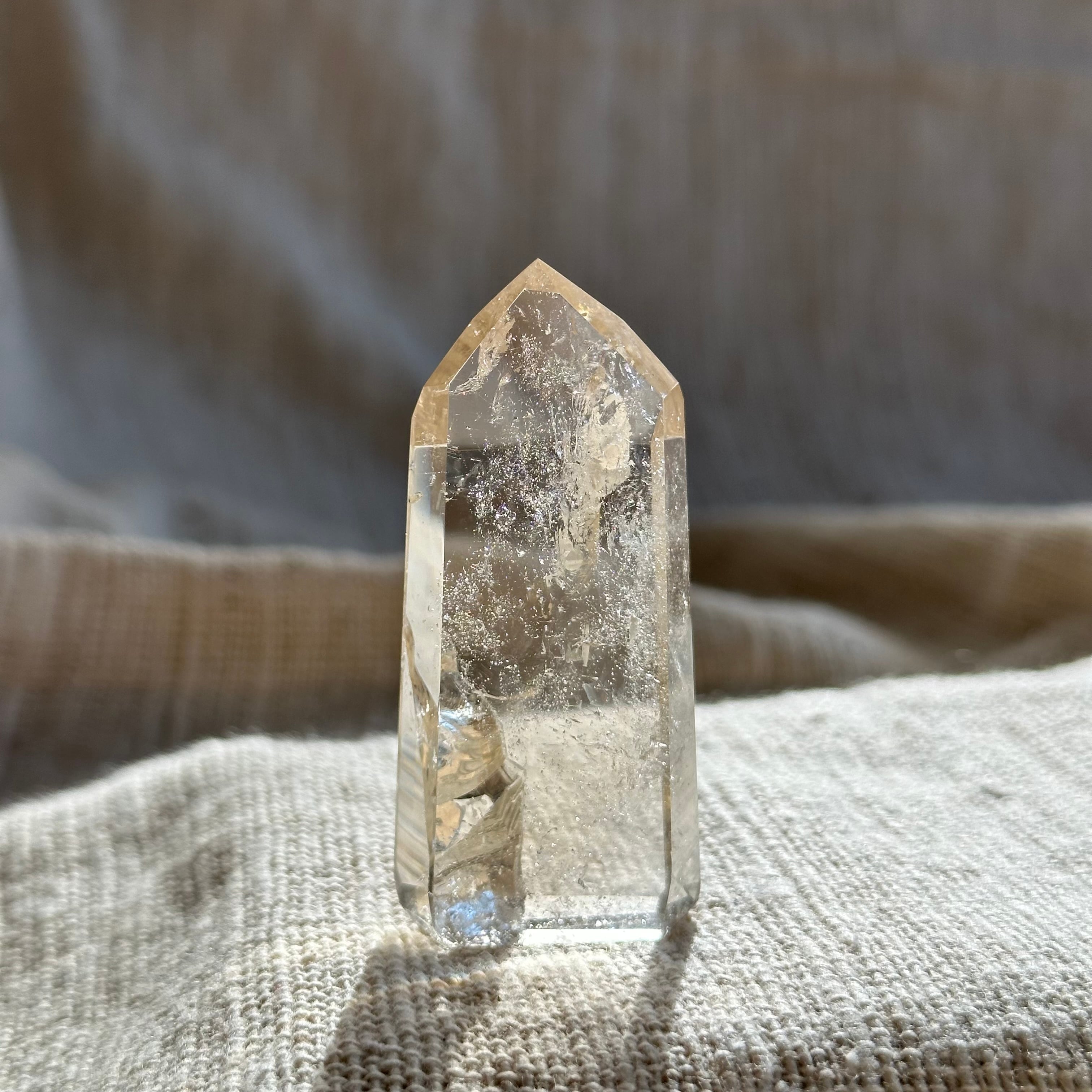 虹入り 非加熱 天然 シトリン 黄水晶 ポイント 原石 357g 開運 803 虹