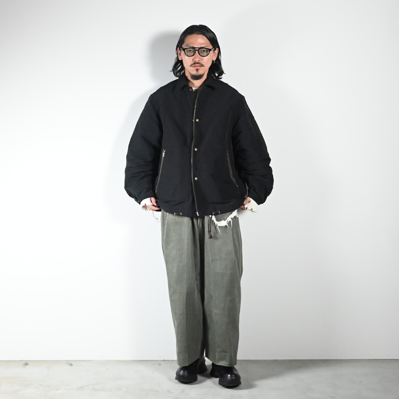 barbell object / coach jkt