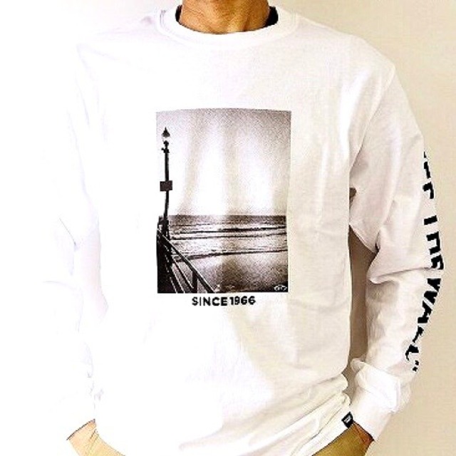 送料無料 メンズ レディース バンズ Vans フォト プリント ロンｔ 長袖ｔシャツ ホワイト トップス おしゃれ カジュアル コーデ Comrade S On Line Shop