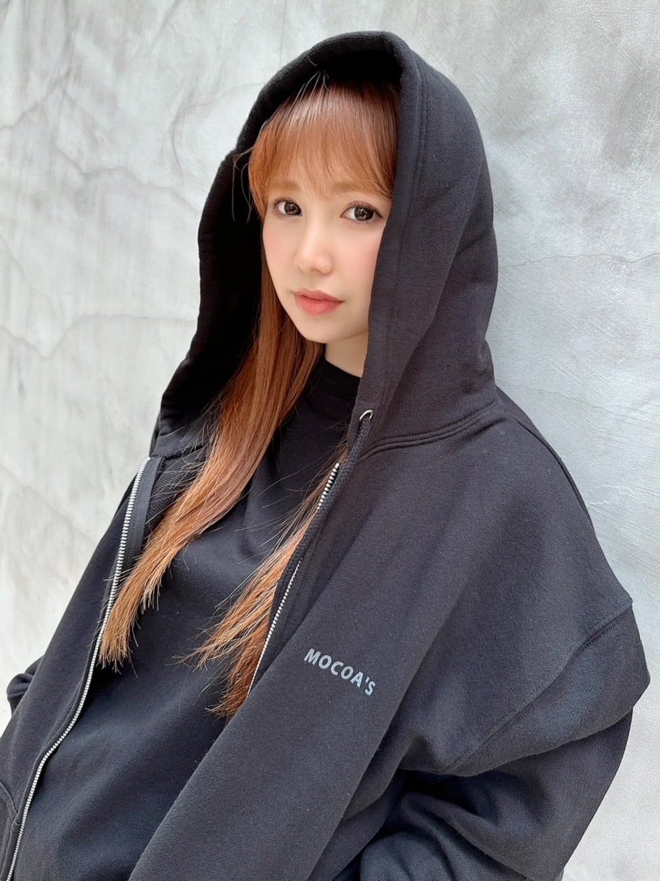モコアズパーカー　BLACK 再入荷！LIFE IS ALL ABOUT YOUジップパーカー￥7,200+tax | mocoa's inc