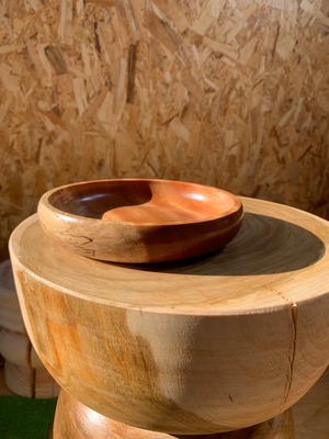 【現品限り】ボセのラウンドプレート ウレタン塗装