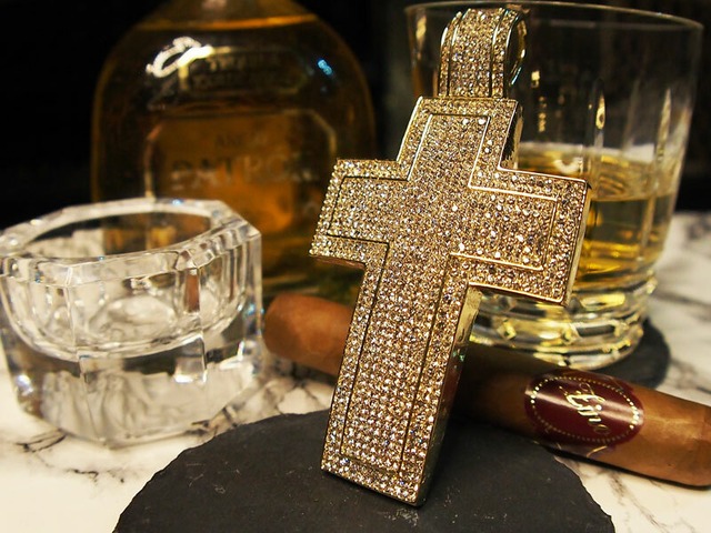 XXL MEGA GOLD ICED OUT CROSS PENDANT 