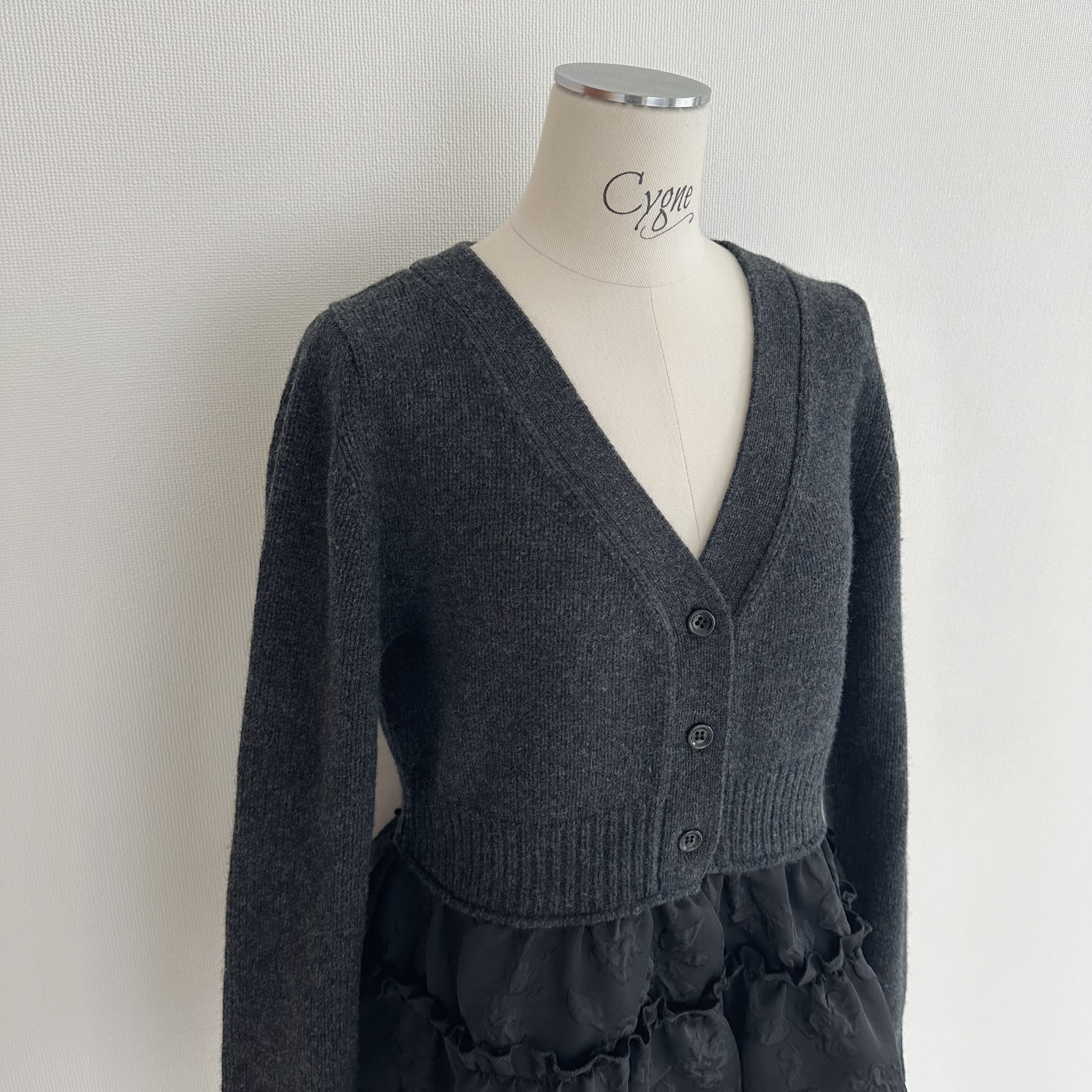 ドッキングニットカーデ beth グレー | Cygne 