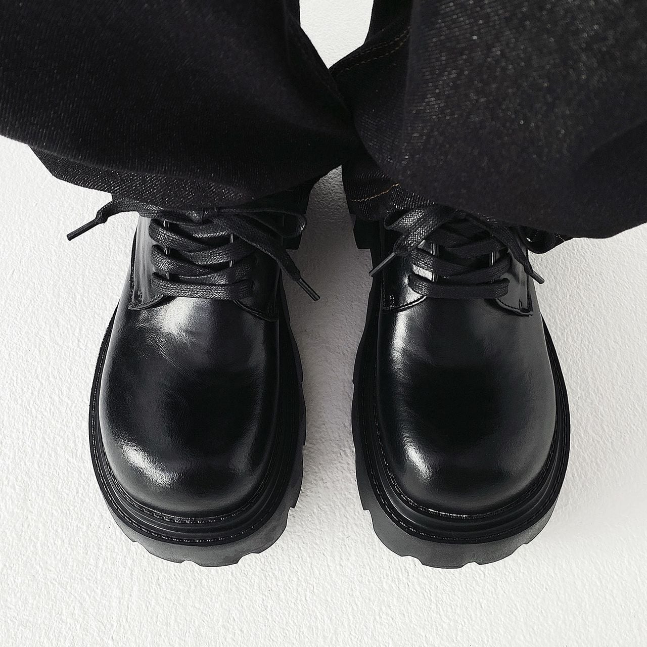 SHOES | MOTTO