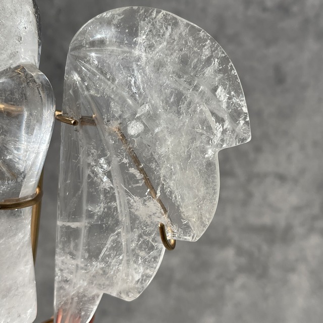 ブラジル・ゴイーア州 クリスタリーナ産 クリアクォーツ エンジェル 彫刻｜スタンド付き