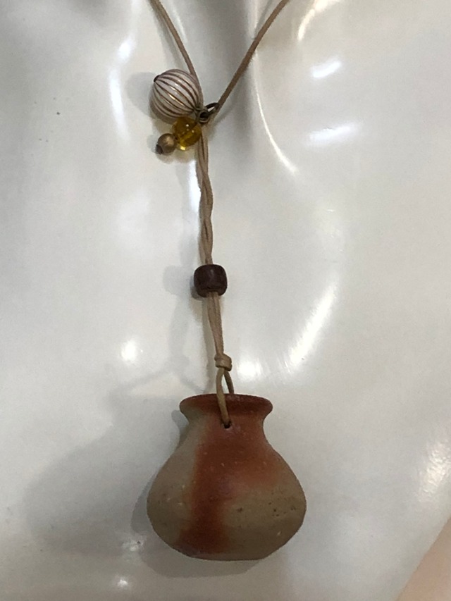 備前焼壺型ネックレス