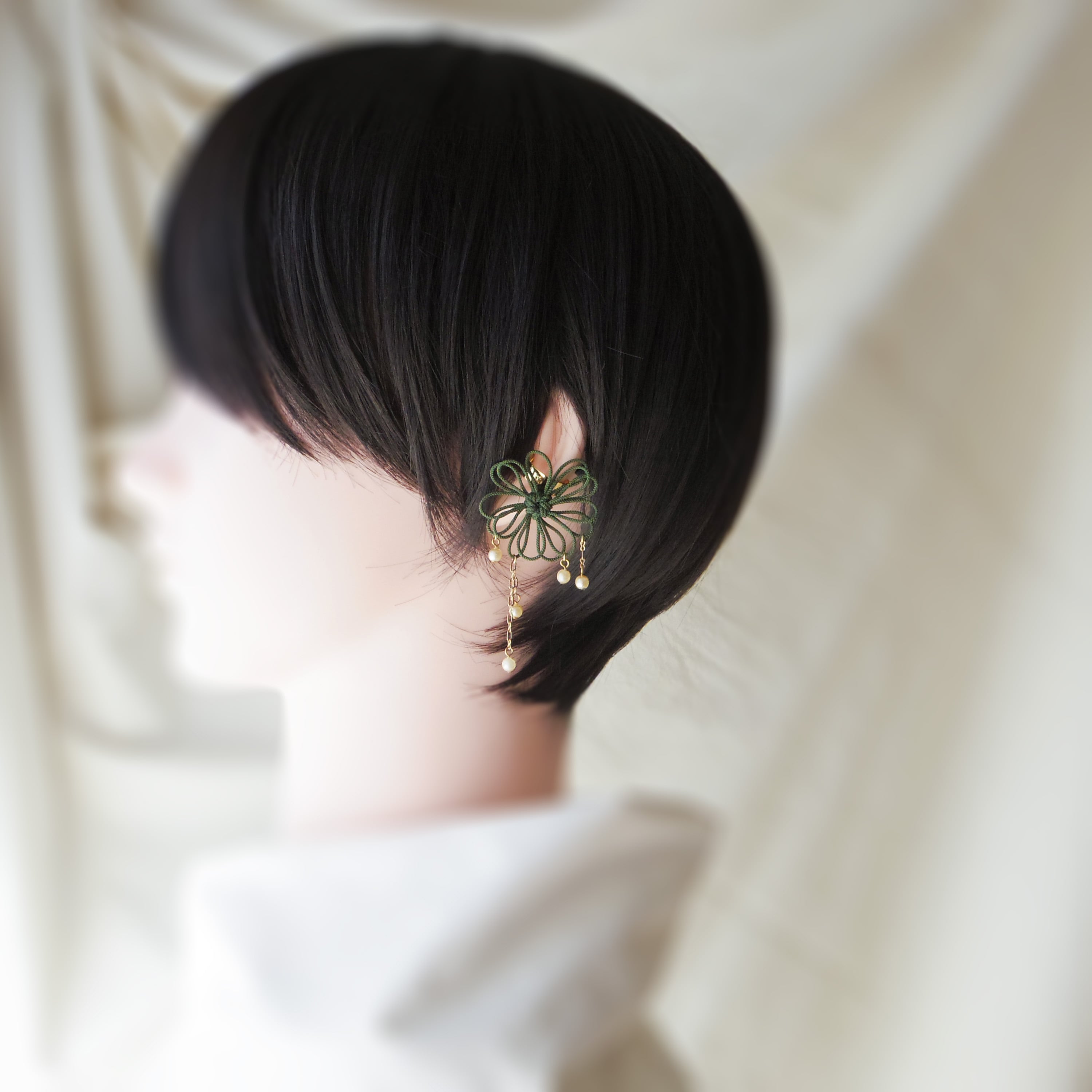 飾り結びかたっぽイヤーカフ「甘ク辛ク」【軽量】+グラスパールで浴衣・着物・洋服に。
