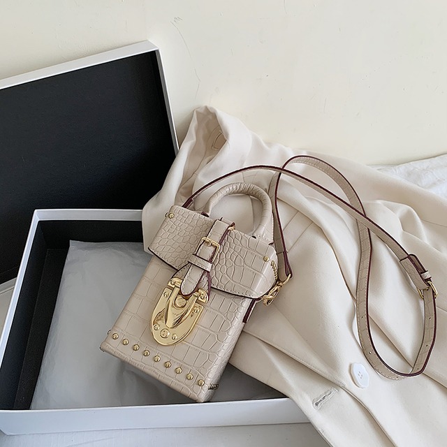 insスーパーファイアスモールバッグメスバッグ2020夏トレンドワイルドショルダーメッセンジャーバッグネットレッドファッションバケットバッグ Tiancai_Wing_Bag8920564