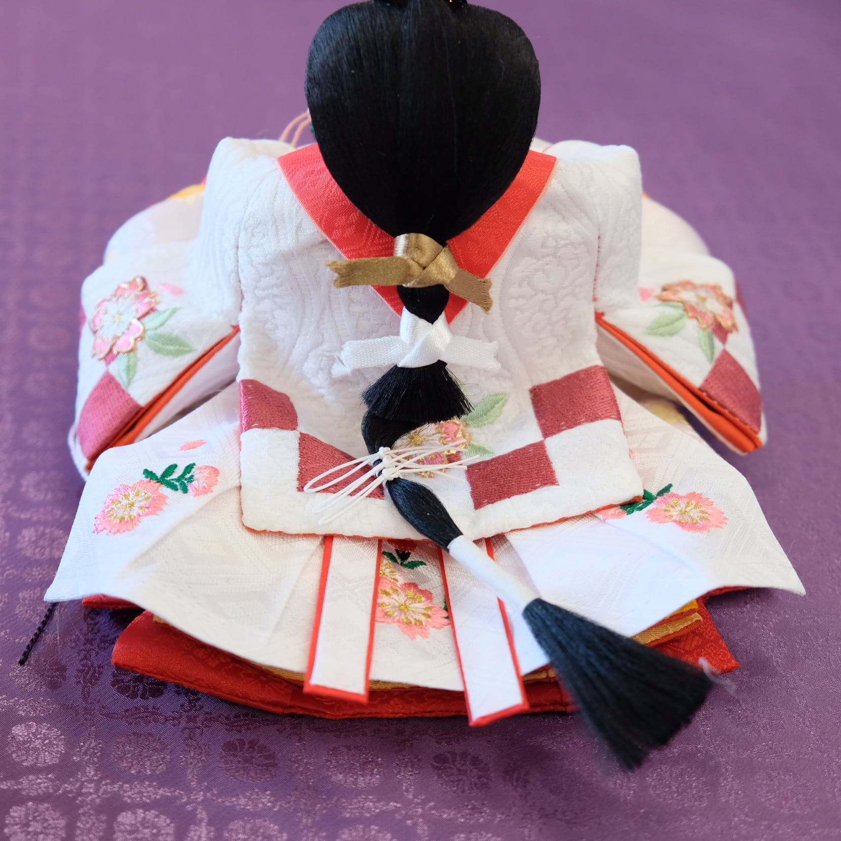 雛人形 久月 銘木シリーズ 黒檀｜新王飾り｜収納タイプ｜伝統工芸士