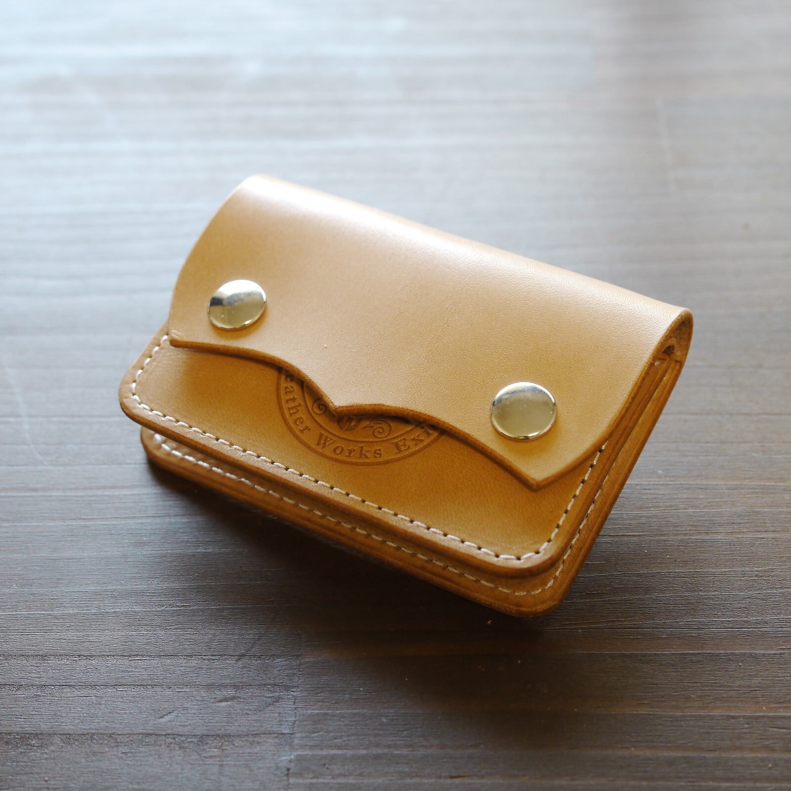 ミニミニトラッカーウォレット・ナチュラル 牛革 ヌメ革 生成り