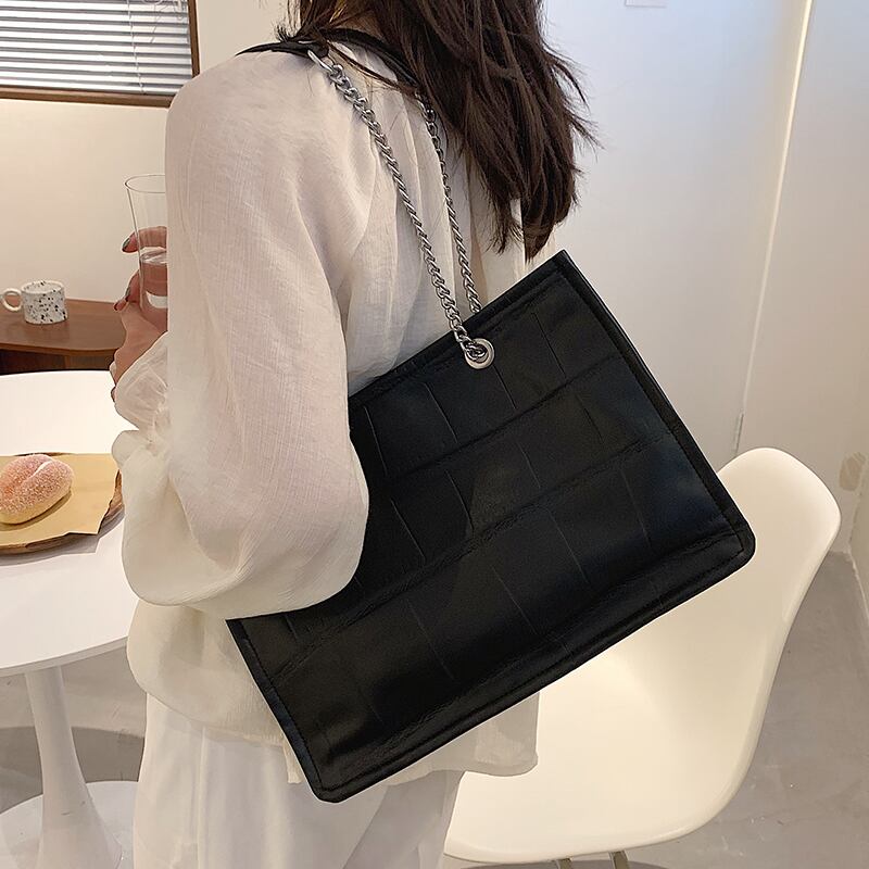 チェーン ショルダーバッグ トートバッグ Tiancai_Wing_Bag86078221166