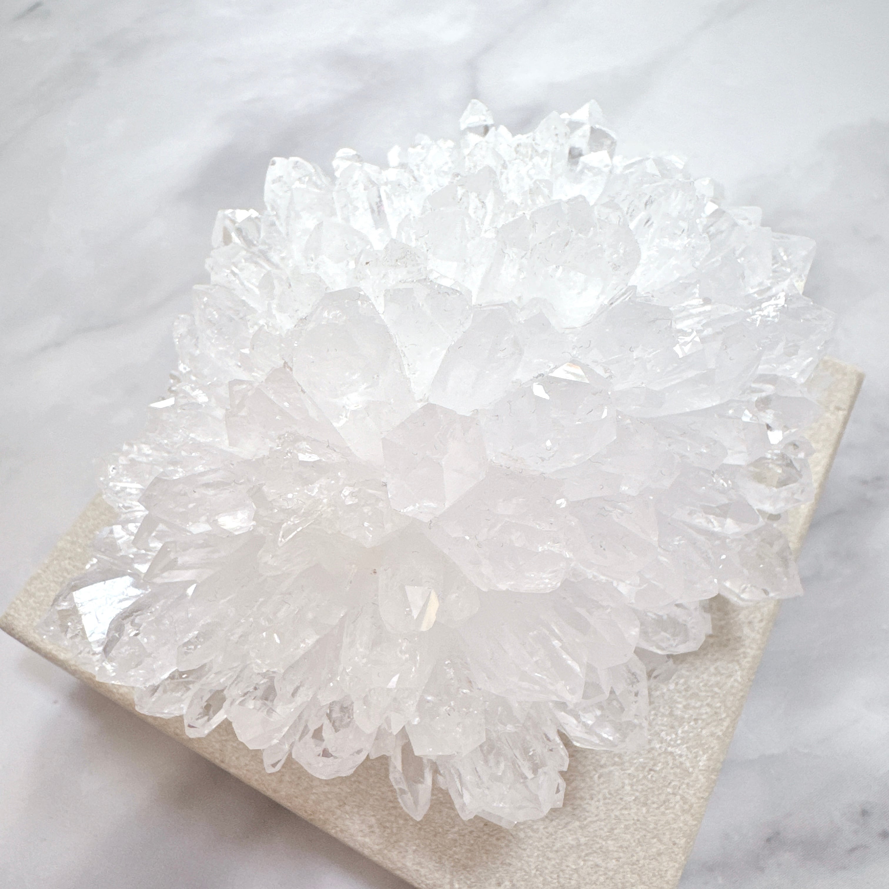 福建省産 菊花水晶クラスター 原石 天然石 | Rinolis-interior stones