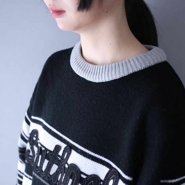 "SOUTH POLE" monotone coloring border pattern over silhouette knit