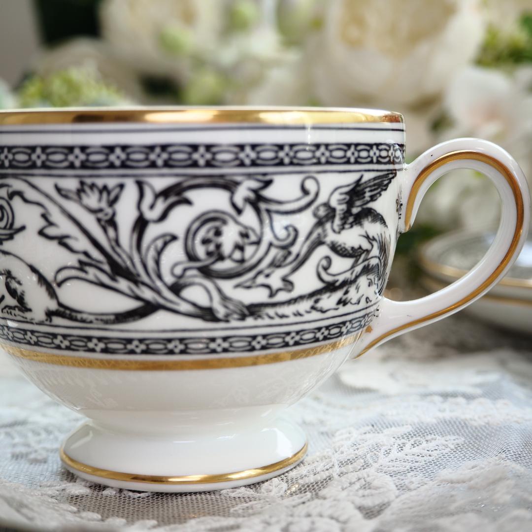 お値下げ⭐︎イギリス　アンティーク⭐︎ウェッジウッド⭐︎プレイズ⭐︎フロレンティーン 限定1セット ウェッジウッド フロレンティーン ブラック リーシェイプ