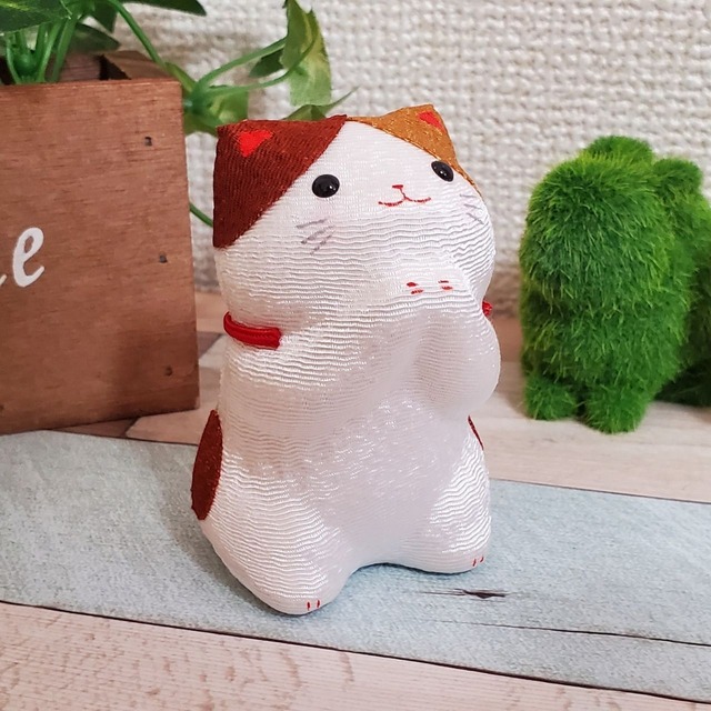 ちりめんのカワイイおねだり猫(三毛)