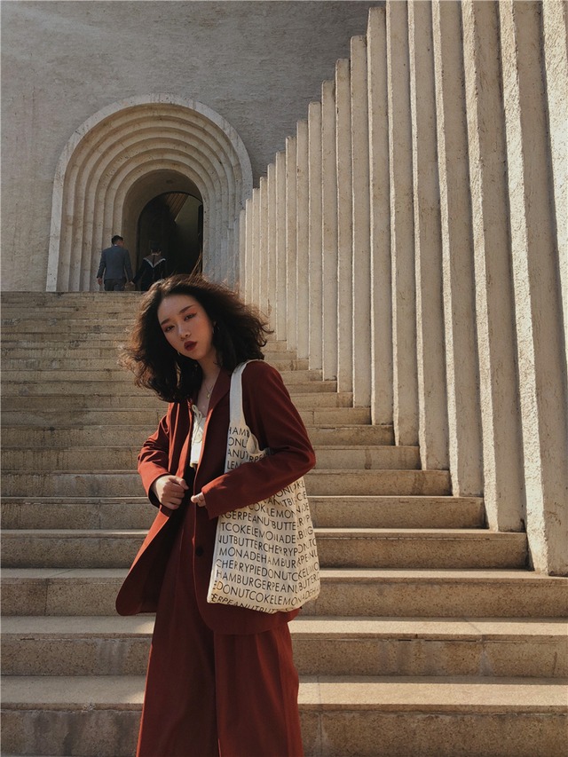 韓国 ファッション レディース セットアップ ジャケット ワイドパンツ ハイウエスト ゆったり 長袖 カジュアル レトロ 大人可愛い コーデ 秋 カジュアル 冬 秋コーデ 秋冬 おしゃれ 大きいサイズ 可愛い かっこいい 着こなし きれいめ 黒 通販 人気 春 流行り 2656 韓国 ファッション レディース セットアップ ジャケット ワイドパンツ ハイウエスト ゆったり 長袖 カジュアル レトロ 大人可愛い コーデ 秋 カジュアル 冬 秋コーデ 秋冬 おしゃれ 大きいサイズ 可愛い かっこいい 着こなし きれいめ 黒 通販 人気 春 流行り 2656