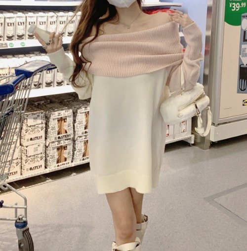 ニットワンピース レディース ワンピース ミニワンピース ショート丈 チュニック オフショルダー 配色デザイン 長袖 セクシー カジュアル お出掛け おしゃれ プルオーバー ミニスカート ニット