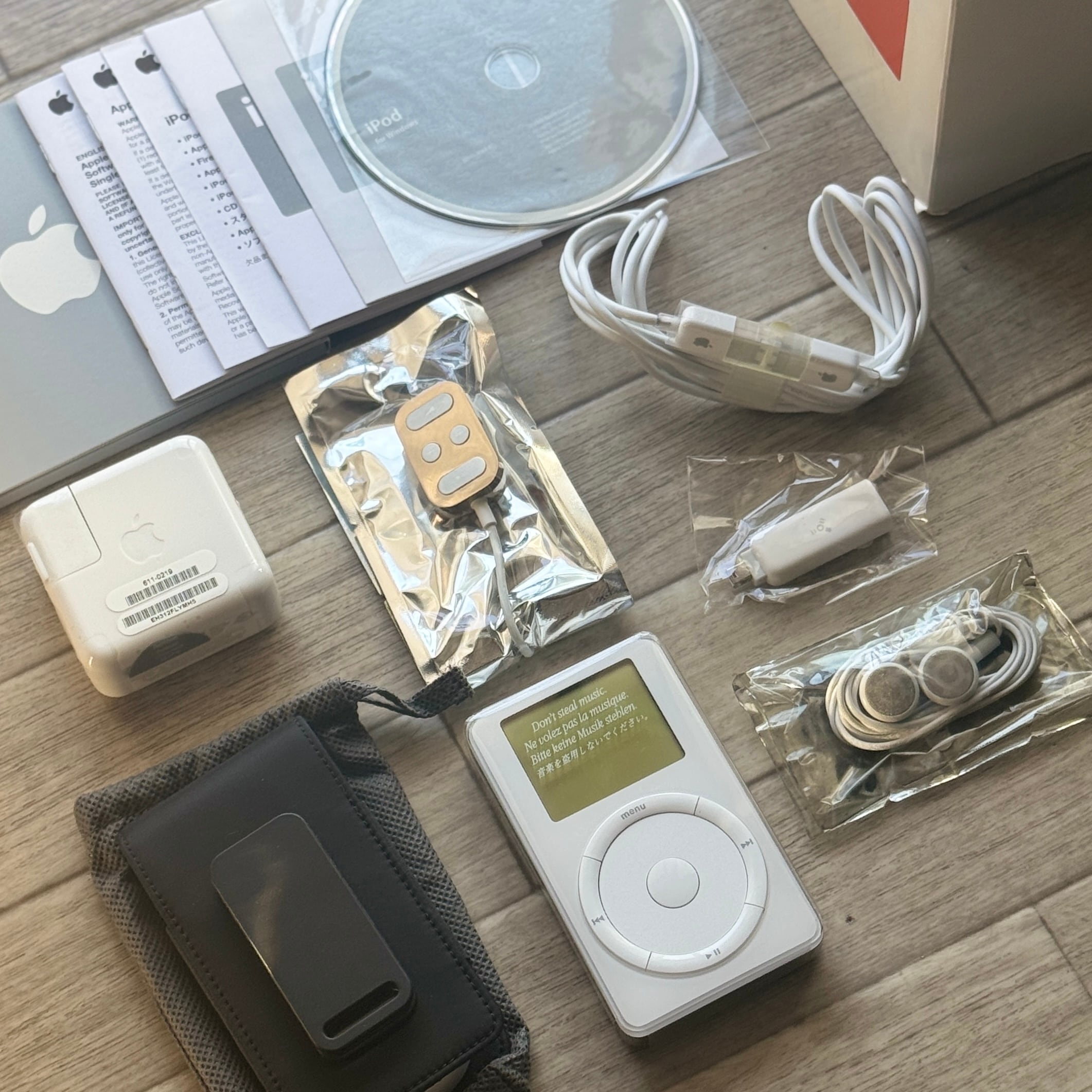 激レア】Apple 第2世代 iPod 10GB | 新品未開封 | 元箱付属品完品