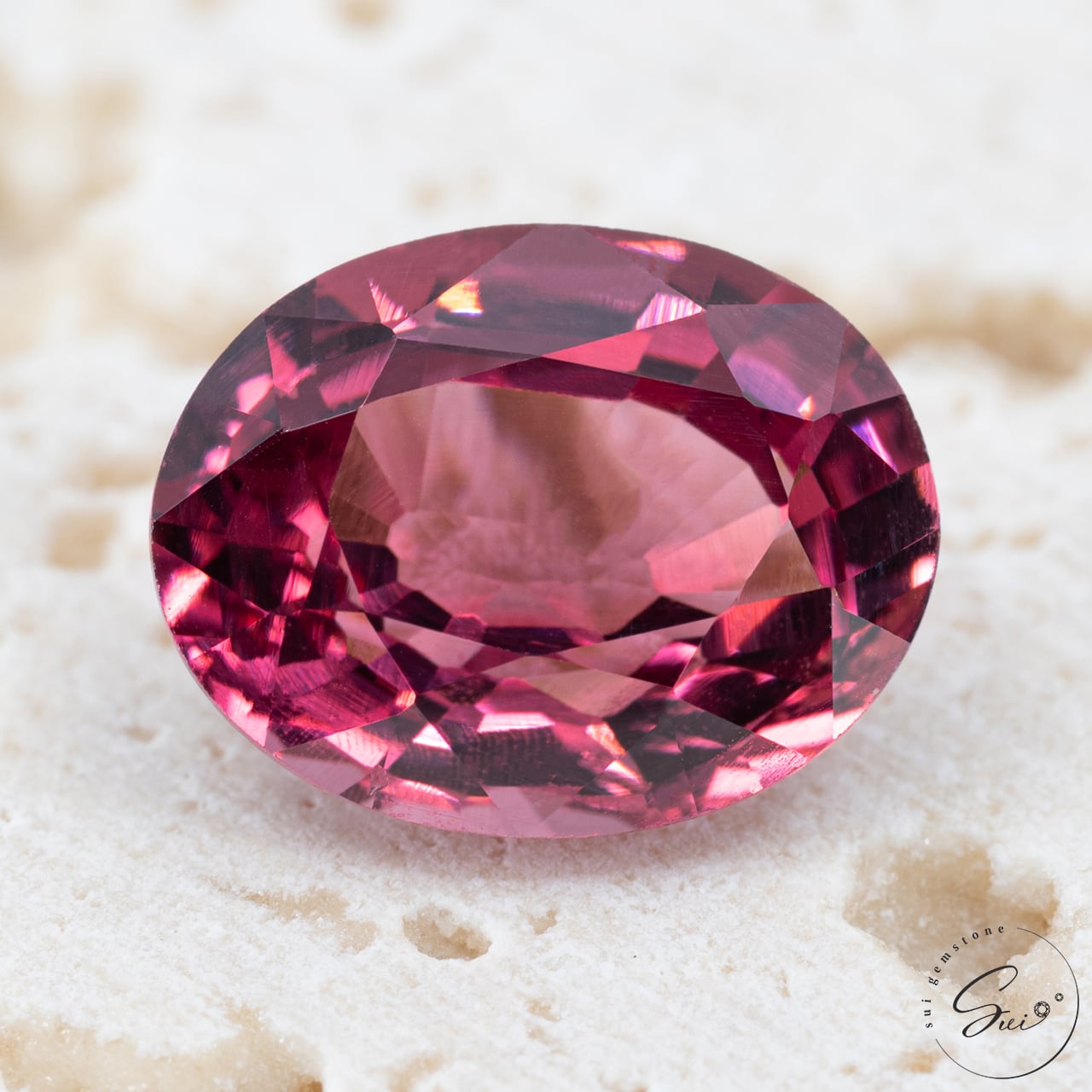 天然【非加熱】スピネル・帯紫赤色 1.688ct 日独鑑別書 | SUI