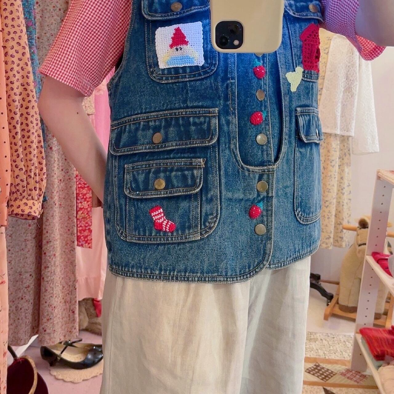 remake ✂︎ strawberry button denim vest