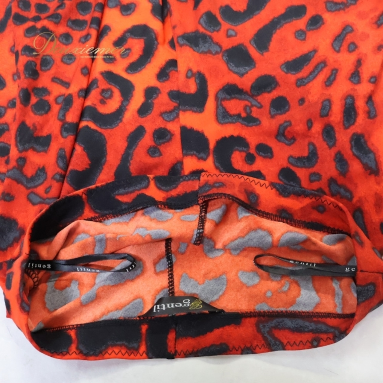 社交ダンス 衣装 ジャンティ gentil スカート ヒョウ柄 赤 ピンク 黒 伸縮 ストレッチ アニマル レッド系 ブラック系 レッスン パーティ 発表会 柔らかい 動物柄 スカート Mサイズ フレア ダンスウェア 踊る シンプル