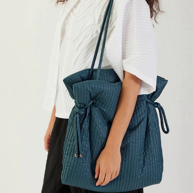 large capacity shoulder handbag W00161