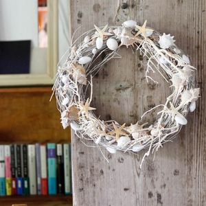 【１点もの ・ 玄関ドアOK♪】貝殻とヒトデの夏色リース E / 夏 玄関 ドア用リース フラワーリース 北欧インテリア 開店祝い プレゼント 誕生日 ギフト グリーン ナチュラル かわいい ボタニカル おしゃれ ドライフラワー の ある暮らし