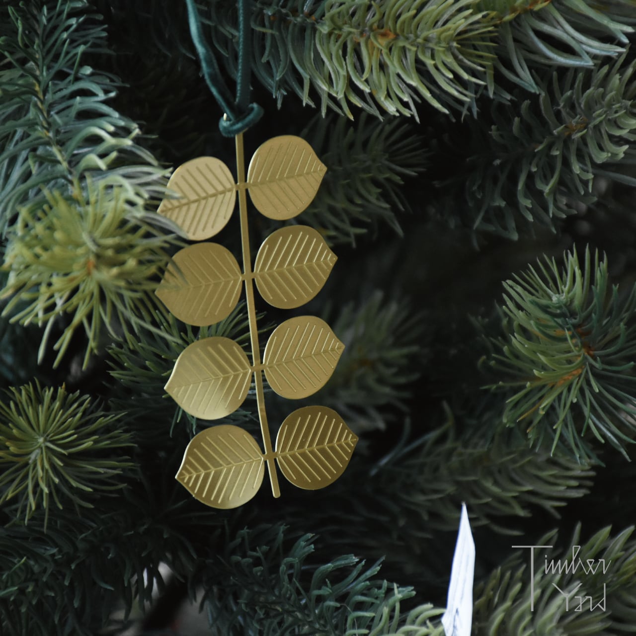 14kgfWMOPクリスマスキルトゴールドペイントピアス 安いパッチワーク