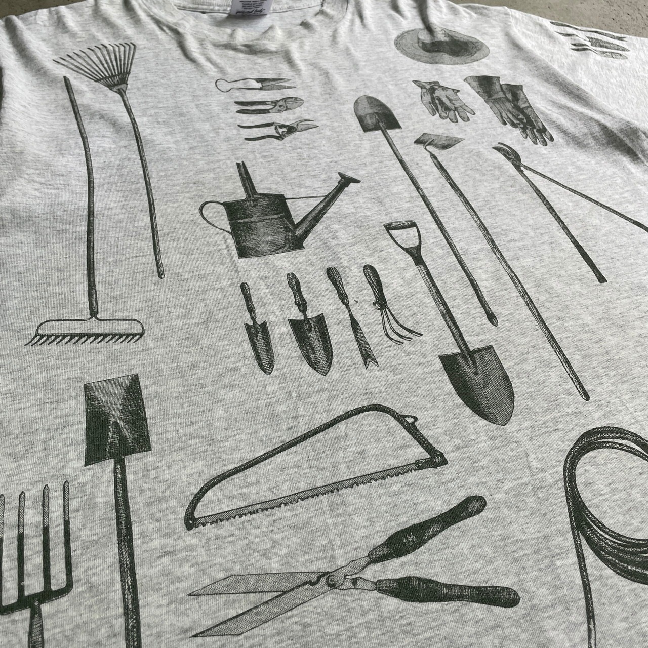 90年代 rel.e.vant.products 農耕具 アート オールオーバープリント T 